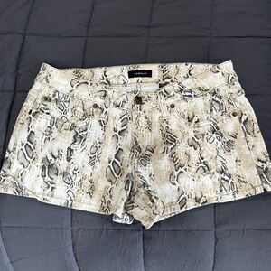 Bebe Snake Print Patterned Denim Shorts Size 28